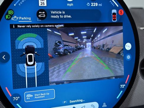 Certified 2025 MINI Cooper 2-Door Hardtop image 17