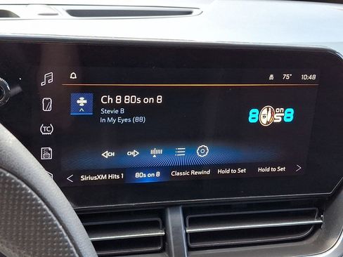 Used 2025 Chevrolet Trax LT FWD image 21