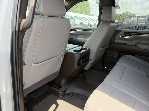Used 2024 Chevrolet Silverado 1500 RST w/ Convenience Package II AWD/4WD image 31
