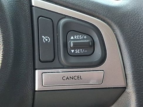 Used 2017 Subaru Crosstrek 2.0i Limited image 22