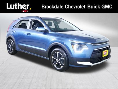 Used 2025 Kia Niro EX