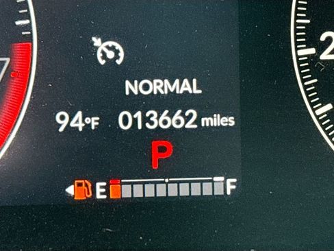 Used 2025 Honda HR-V LX image 12