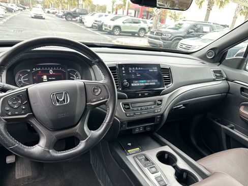 Used 2024 Honda Passport EX-L image 11