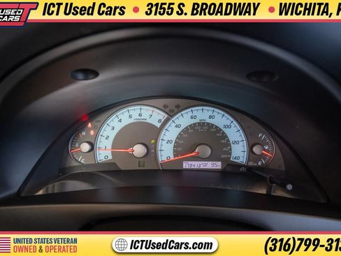 Used 2011 Toyota Camry SE w/ SE Extra-Value Pkg #1 FWD image 24