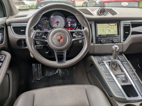 Used 2015 Porsche Macan S AWD/4WD image 8