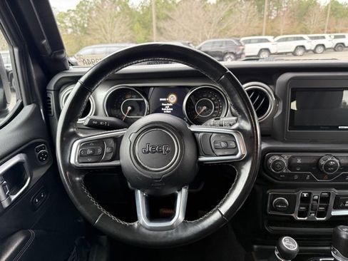 Used 2020 Jeep Wrangler Unlimited Sahara image 18