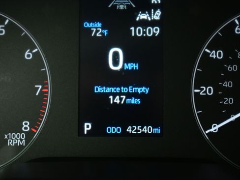 Used 2023 Toyota Corolla LE image 23