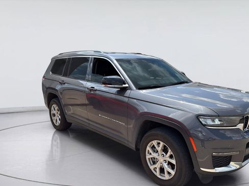 Used 2023 Jeep Grand Cherokee L Limited AWD/4WD image 5