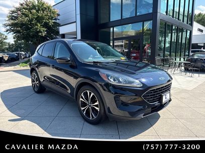 Used 2021 Ford Escape SE w/ SE Sport Appearance Package