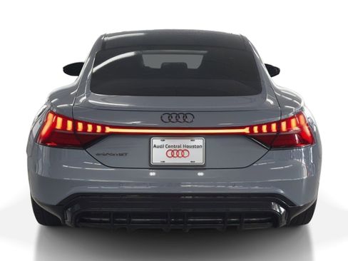 Used 2022 Audi e-tron GT Prestige w/ Prestige Package image 10