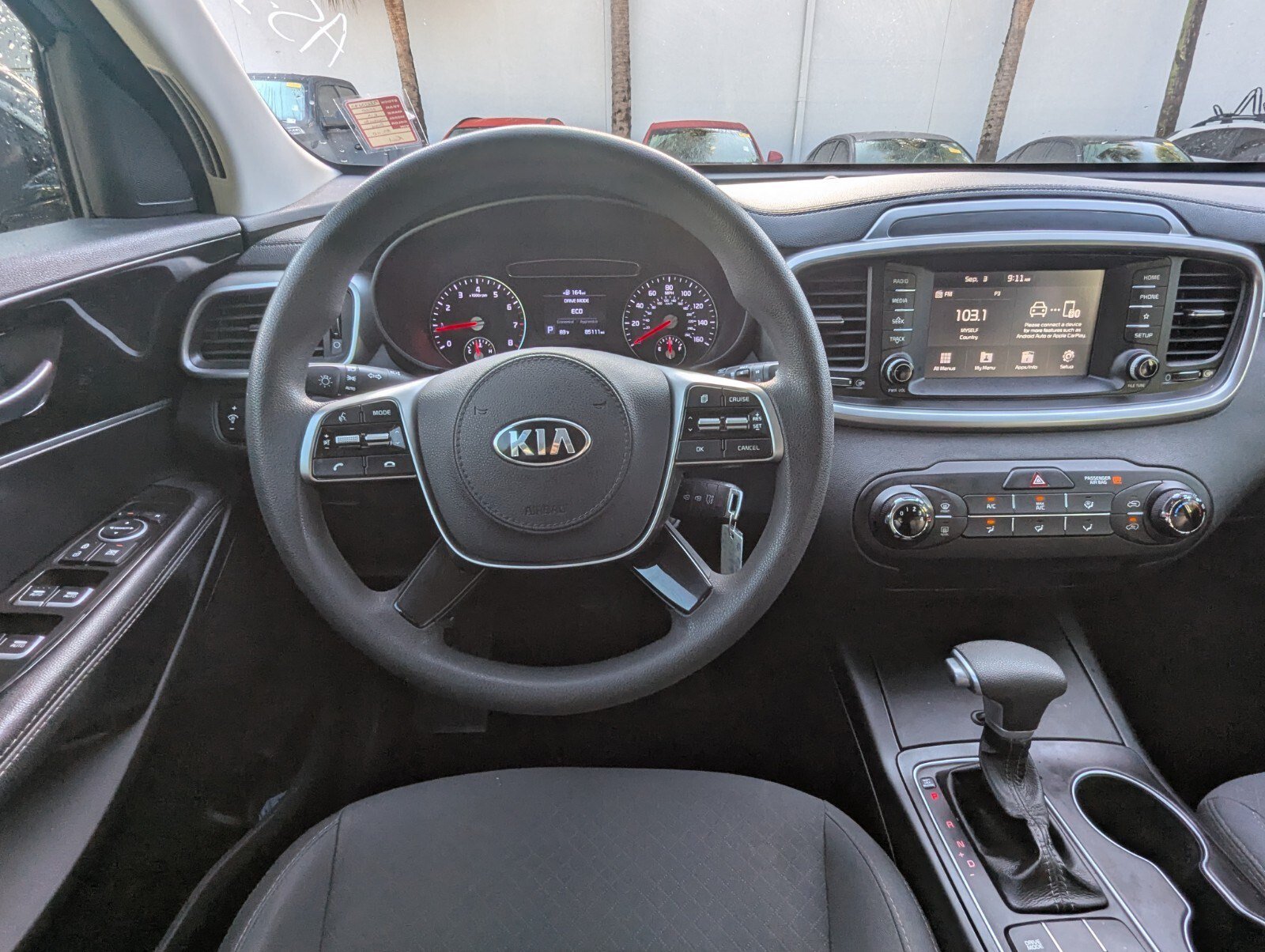 Used 2020 Kia Sorento LX FWD image 27