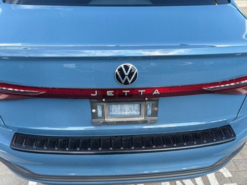 Used 2025 Volkswagen Jetta Sport FWD image 6