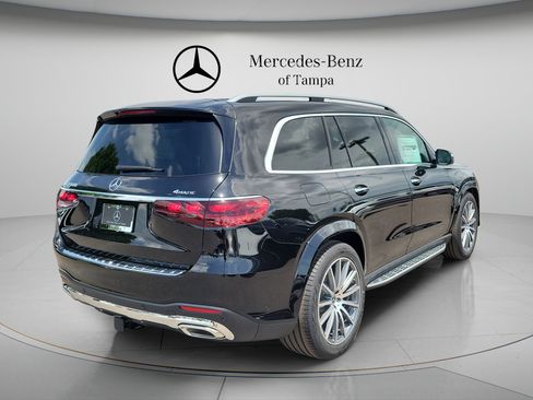 New 2026 Mercedes-Benz GLS 580 4MATIC image 3