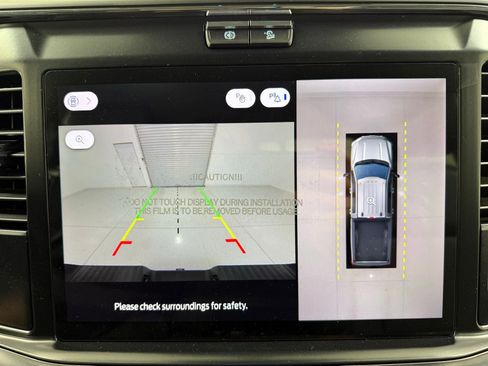 New 2026 Ford F250 Lariat w/ Black Appearance Package image 23