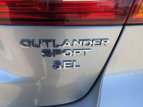 Used 2018 Mitsubishi Outlander Sport SEL image 9