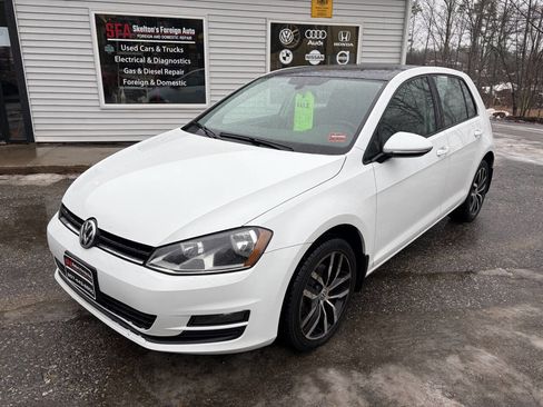 Used 2016 Volkswagen Golf SE image 2