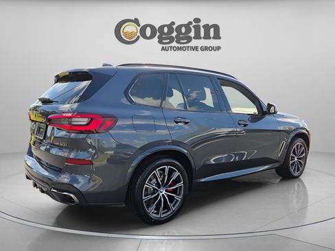 Used 2022 BMW X5 M50i image 6