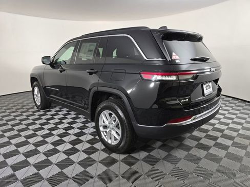 New 2025 Jeep Grand Cherokee Laredo X w/ Trailer Tow Package image 6