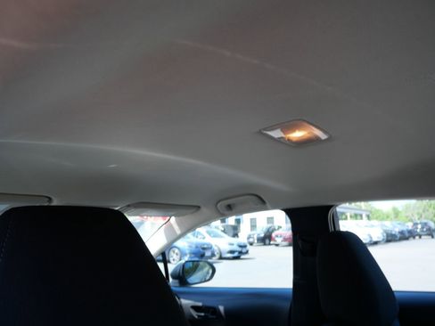 Used 2022 Toyota Corolla LE FWD image 26