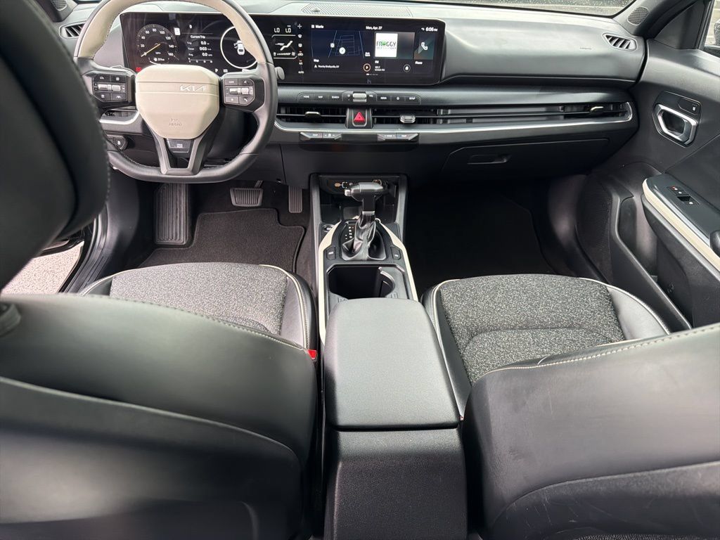 Used 2025 Kia K4 GT-Line w/ GT-Line Sunroof Package FWD image 12