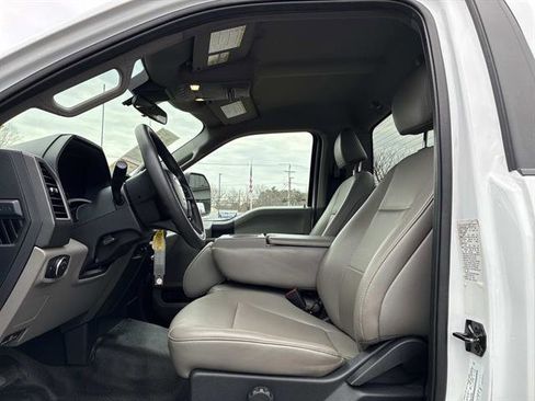 Used 2022 Ford F350 XL w/ Power Equipment Group image 21