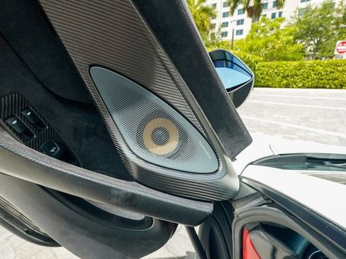 Used 2017 McLaren 570S Coupe RWD image 66