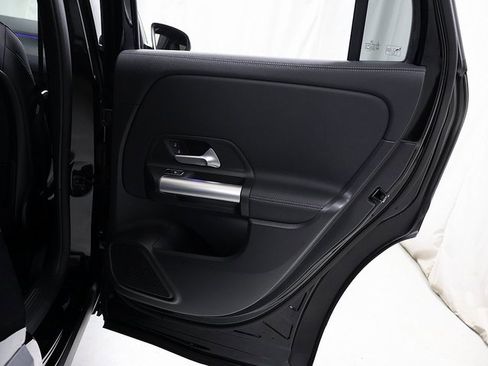 Used 2025 Mercedes-Benz GLA 250 4MATIC image 30