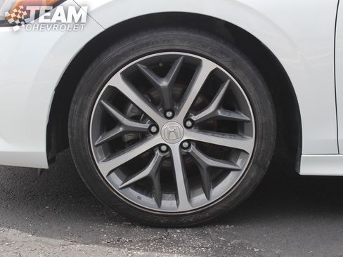Used 2023 Honda Civic Touring image 33