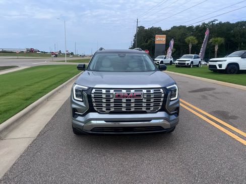 Used 2026 GMC Terrain Denali w/ LPO, Floor Liner Package AWD/4WD image 11