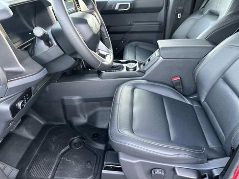 New 2025 Ford Bronco Badlands image 22