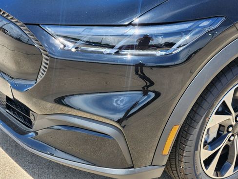New 2026 Ford Mustang Mach-E Select RWD image 10