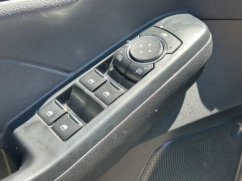 Used 2025 Ford Escape ST-Line FWD image 20