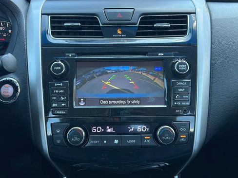 Used 2013 Nissan Altima 2.5 SL w/ Technology Pkg FWD image 20