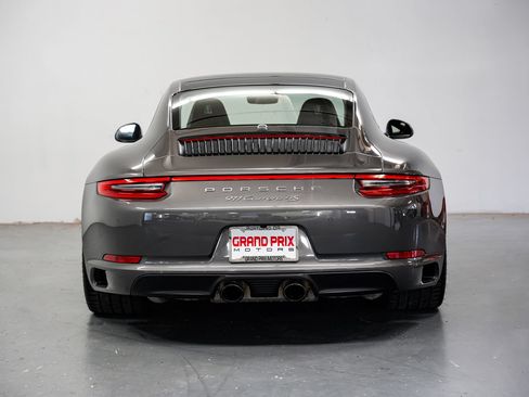 Used 2019 Porsche 911 Carrera 4S AWD/4WD image 4