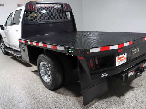 Used 2023 Chevrolet Silverado 3500 LT w/ Convenience Package AWD/4WD image 9