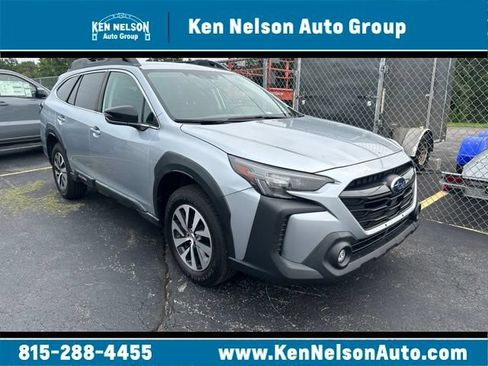 Used 2023 Subaru Outback Premium AWD/4WD image 1