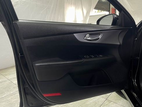 Used 2022 Kia Forte FE image 13