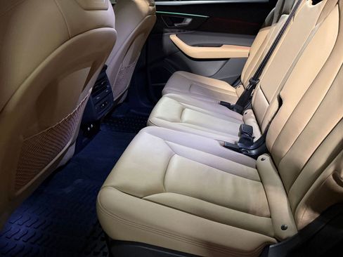 Certified 2025 Audi Q7 2.0T Premium w/ Convenience Plus Package image 25
