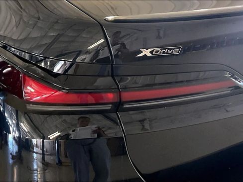 New 2026 BMW 740i xDrive w/ Executive Package AWD/4WD image 14