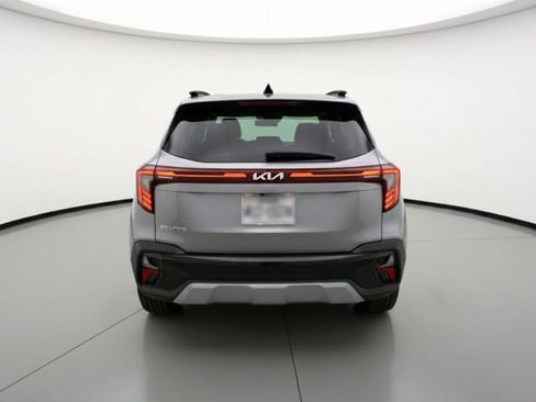 Used 2025 Kia Seltos S FWD image 7