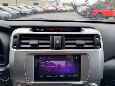 Used 2011 Toyota 4Runner Limited image 13