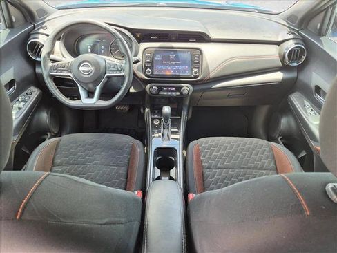 Used 2022 Nissan Kicks SR w/ Interior Electronics Package FWD image 17