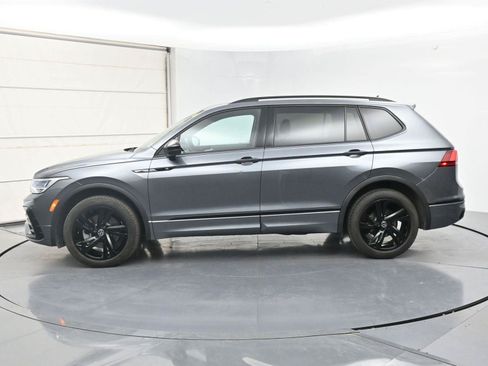 Certified 2023 Volkswagen Tiguan SE R-Line AWD/4WD image 20
