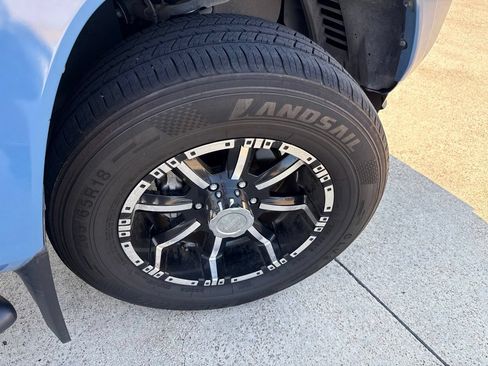 Used 2019 Toyota Tacoma SR5 RWD image 15