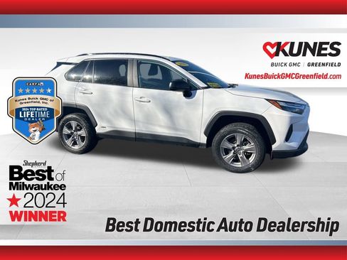 Used 2025 Toyota RAV4 LE image 1