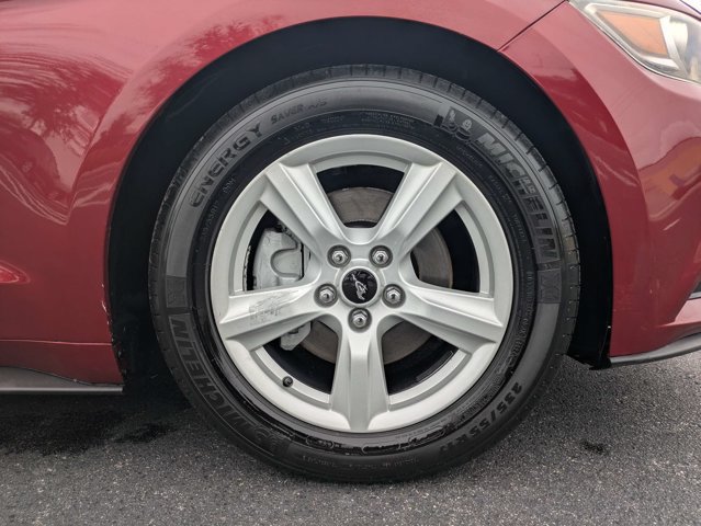 Used 2016 Ford Mustang Coupe RWD image 10