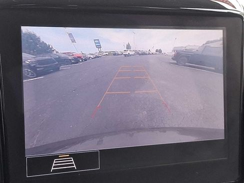 Used 2020 Chevrolet Traverse LT w/ LPO, Floor Liner Package AWD/4WD image 18