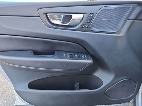 Used 2023 Volvo XC60 B5 Plus w/ Climate Package image 25