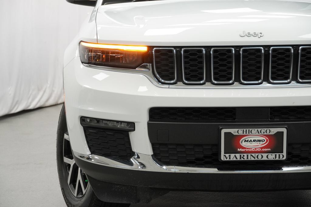 Certified 2025 Jeep Grand Cherokee L Limited AWD/4WD image 10