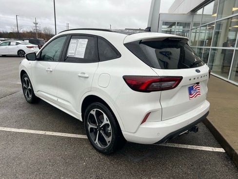 Used 2024 Ford Escape ST-Line Select w/ Tech Pack #2 image 3